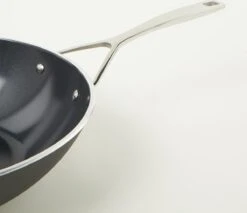 Demeyere Alu Pro Ceraforce Wok - 30 Cm 7 Demeyere Alu Pro Ceraforce Wok - 30 Cm -Eersteklas Kookgereiwinkel 1200x1036 2