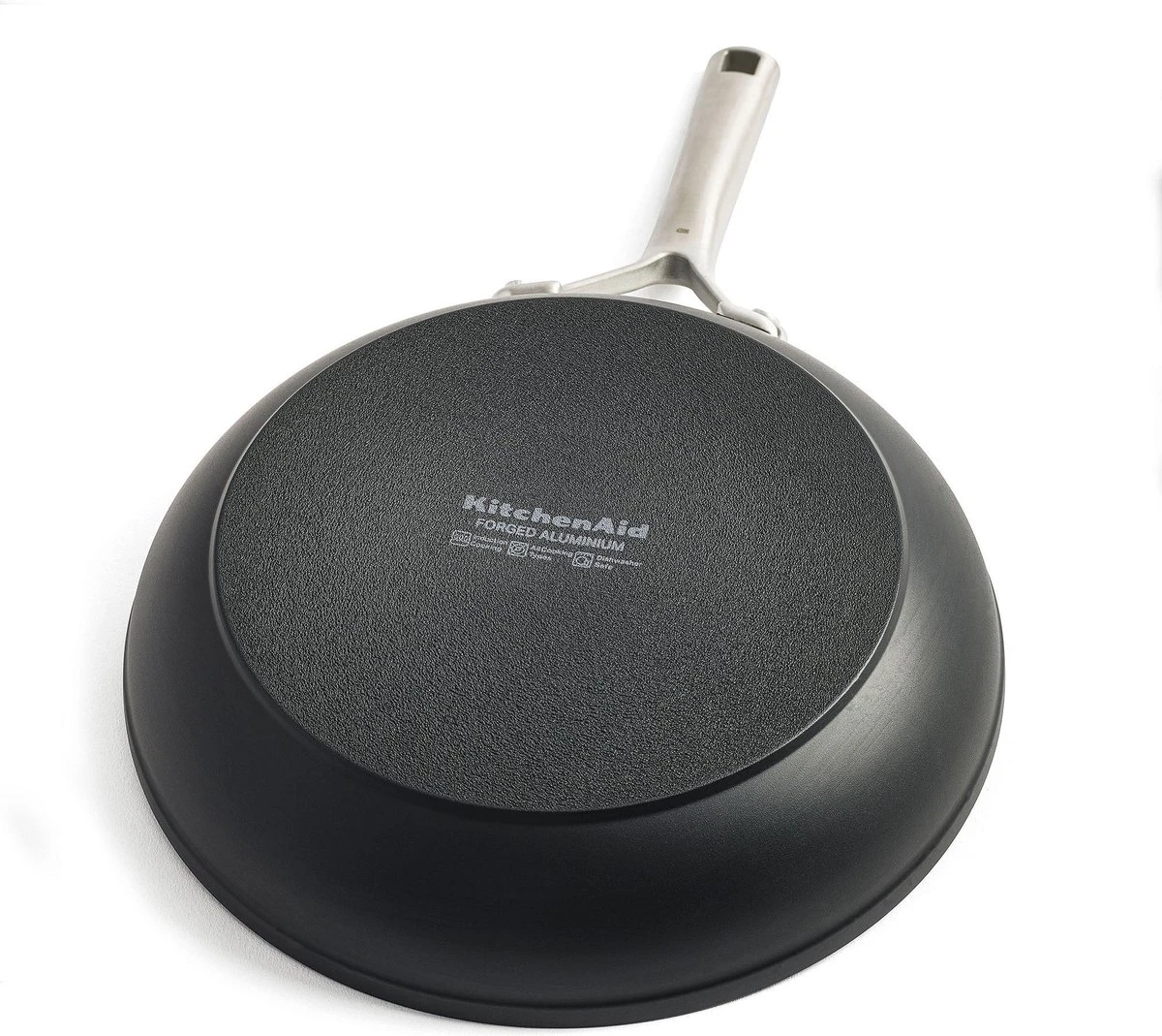 KitchenAid Hard Geanodiseerd Aluminium Koekenpannenset ø20+24+28cm - Zwart - Inductie 8 KitchenAid Hard Geanodiseerd Aluminium Koekenpannenset ø20+24+28cm - Zwart - Inductie - Afbeelding 6