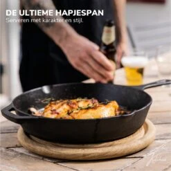 Gietijzeren Pan - Skillet - Koekenpan - BBQ - Koekenpan Inductie - ø32cm - 3.1 KG - Geschikt Voor Alle Warmtebronnen - Inclusief Gratis E-Book 14 Gietijzeren Pan - Skillet - Koekenpan - BBQ - Koekenpan Inductie - ø32cm - 3.1 KG - Geschikt Voor Alle Warmtebronnen - Inclusief Gratis E-Book -Eersteklas Kookgereiwinkel 1200x1198 13