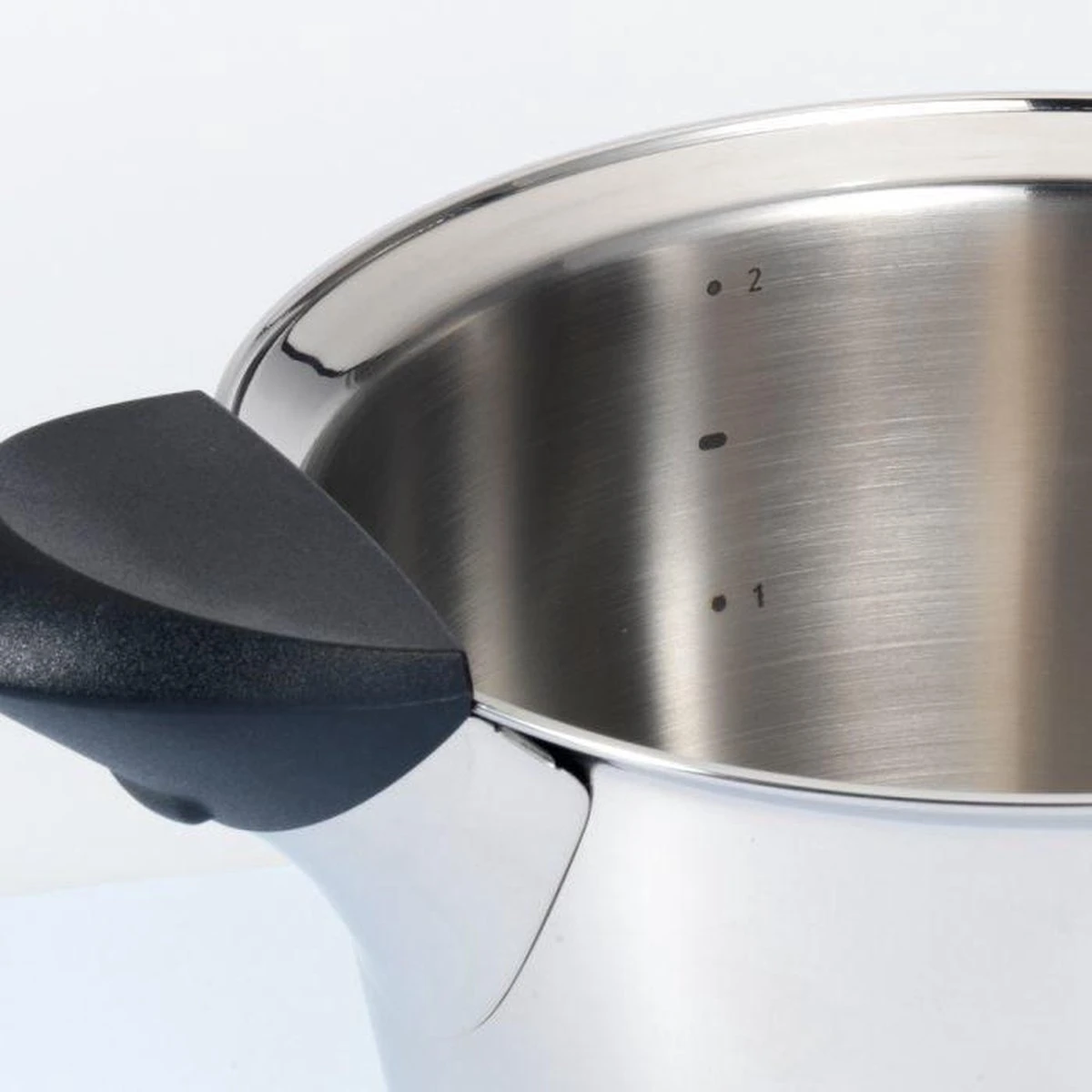 BK Q-linair Classic Pannenset - 5 Delig - RVS - Veilig Afgietsysteem - Inductie 15 BK Q-linair Classic Pannenset - 5 Delig - RVS - Veilig Afgietsysteem - Inductie - Afbeelding 13