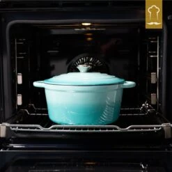 Chefarone Gietijzeren Pan - Braadpan Inclusief Deksel - Geschikt Voor Alle Warmtebronnen - Geëmailleerd Blauw 18 Chefarone Gietijzeren Pan - Braadpan Inclusief Deksel - Geschikt Voor Alle Warmtebronnen - Geëmailleerd Blauw -Eersteklas Kookgereiwinkel 1200x1200 1103