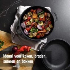 Daumonet Ducasse Gietijzeren Double Use Braadpan - Combi Sudderpan Zwart - 2-in-1 Bak- En Braadpan - PFAS & PFOA Vrij - Rond - Ø 26 Cm - 4,4 Liter - Emaille - Alle Warmtebronnen - Elektrisch - Gas - Halogeen - Inductie - Keramisch 15 Daumonet Ducasse Gietijzeren Double Use Braadpan - Combi Sudderpan Zwart - 2-in-1 Bak- En Braadpan - PFAS & PFOA Vrij - Rond - Ø 26 Cm - 4,4 Liter - Emaille - Alle Warmtebronnen - Elektrisch - Gas - Halogeen - Inductie - Keramisch -Eersteklas Kookgereiwinkel 1200x1200 1168