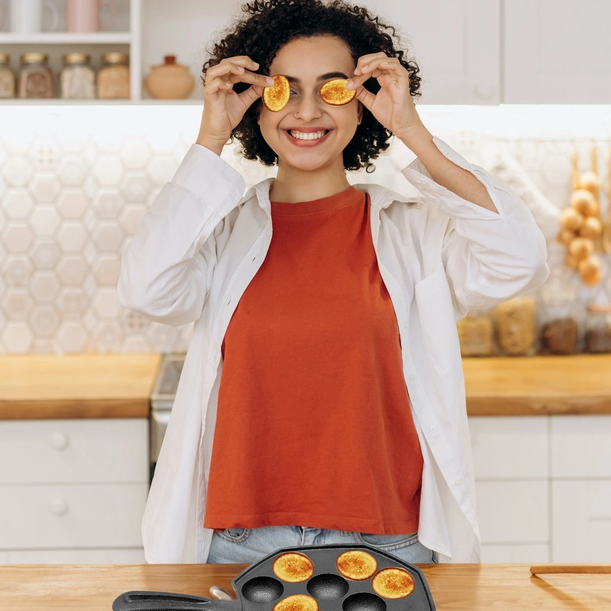 Home&House Poffertjespan Set - Zwart - Poffertjesmaker - Inductie - Gas - Poffertjes - Prik Vork - Kwast - Gietijzer - Poffertjesplaat - Poffertjespannen 7 Home&House Poffertjespan Set - Zwart - Poffertjesmaker - Inductie - Gas - Poffertjes - Prik Vork - Kwast - Gietijzer - Poffertjesplaat - Poffertjespannen - Afbeelding 5