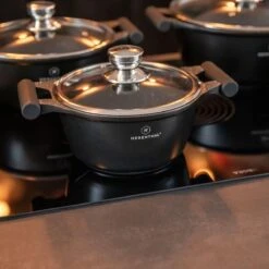 Herenthal Inductie Pannenset - Luxe 10-delige Koekenpanset - Voor Alle Warmtebronnen - Met Glazen Deksels En Koudgrepen - Zwart 17 Herenthal Inductie Pannenset - Luxe 10-delige Koekenpanset - Voor Alle Warmtebronnen - Met Glazen Deksels En Koudgrepen - Zwart -Eersteklas Kookgereiwinkel 1200x1200 204