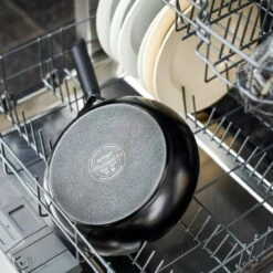 KitchenAid Classic Forged Aluminium Wok ø28cm - Zwart - Inductie - Anti-aanbak -Eersteklas Kookgereiwinkel 1200x1200 292