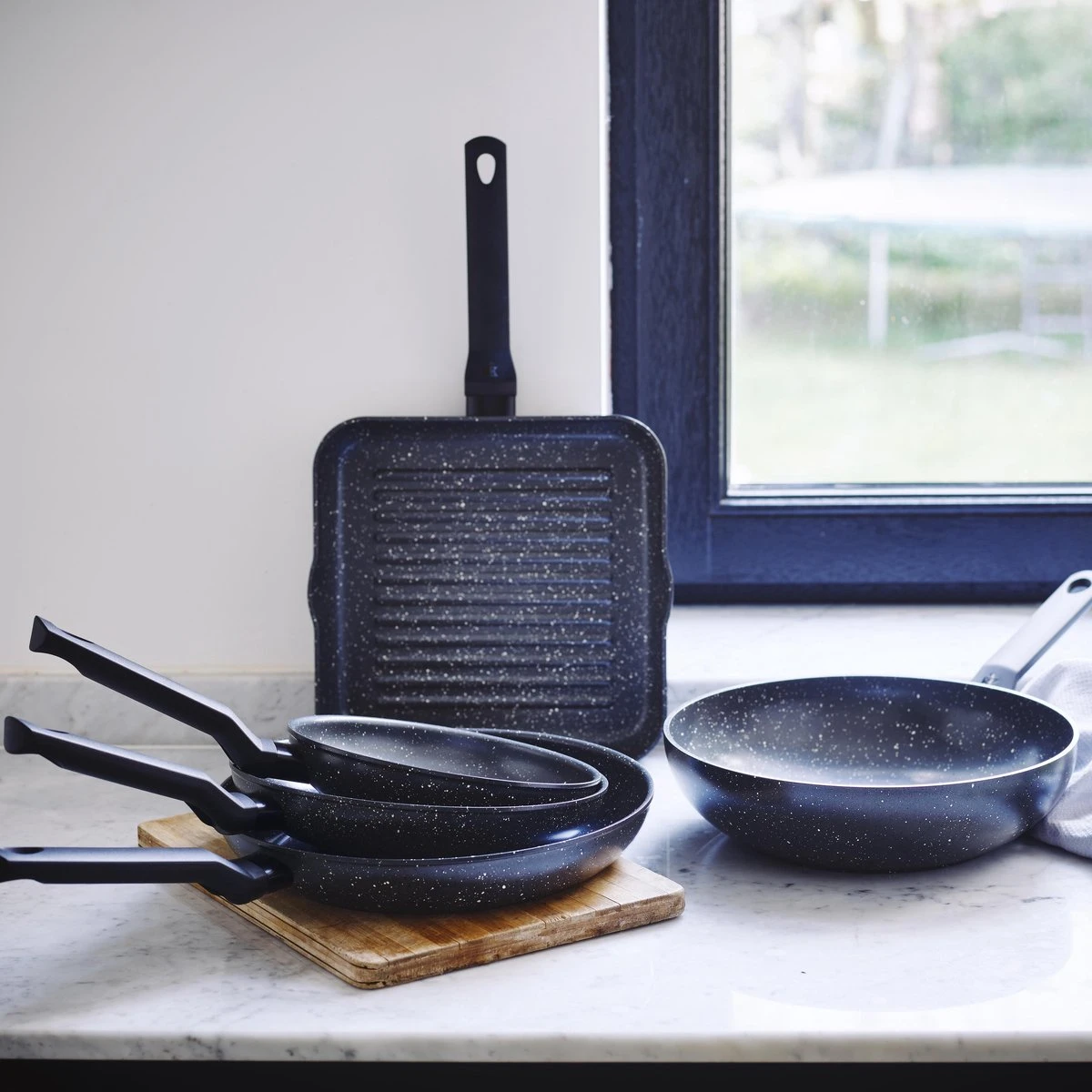 BK Universe Koekenpan Ø 28cm - Inductie - Anti-aanbak - PFAS-vrij 8 BK Universe Koekenpan Ø 28cm - Inductie - Anti-aanbak - PFAS-vrij - Afbeelding 6