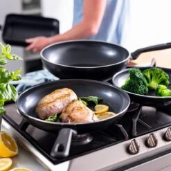 GreenPan Memphis Koekenpannenset - 3-delig - Zwart - Inductie - PFAS-vrij 33 GreenPan Memphis Koekenpannenset - 3-delig - Zwart - Inductie - PFAS-vrij -Eersteklas Kookgereiwinkel 1200x1200 525