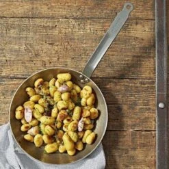 DeBuyer Carbone Plus Koekenpannenset Inductie - Zonder Anti Aanbaklaag - Gratis Spatel - Alle Warmtebronnen 13 DeBuyer Carbone Plus Koekenpannenset Inductie - Zonder Anti Aanbaklaag - Gratis Spatel - Alle Warmtebronnen -Eersteklas Kookgereiwinkel 1200x1200 757