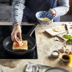 Demeyere Alu Classico 3 Koekenpan - Duraslide - Set 24 Cm + 28 Cm 13 Demeyere Alu Classico 3 Koekenpan - Duraslide - Set 24 Cm + 28 Cm -Eersteklas Kookgereiwinkel 1200x1200 811