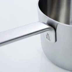 BK Conical Deluxe Kookpannenset - 5 Delig - RVS 24 BK Conical Deluxe Kookpannenset - 5 Delig - RVS -Eersteklas Kookgereiwinkel 1200x1200 88