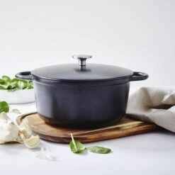 Gero Mads Braadpan Ø 24 Cm - Zwart - Gietijzer - Inductie 5 Gero Mads Braadpan Ø 24 Cm - Zwart - Gietijzer - Inductie -Eersteklas Kookgereiwinkel 1200x1200 995