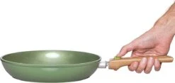 Just Vegan Koekenpan ECO Met Afneembaar Handvat 20 Cm Aluminium Groen 17 Just Vegan Koekenpan ECO Met Afneembaar Handvat 20 Cm Aluminium Groen -Eersteklas Kookgereiwinkel 1200x570 1