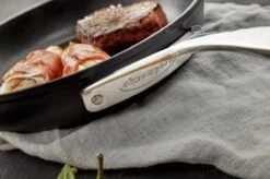 Demeyere Alu Pro Dura Glide Koekenpan - Ø 24 & Ø 28cm - Titanium 14 Demeyere Alu Pro Dura Glide Koekenpan - Ø 24 & Ø 28cm - Titanium -Eersteklas Kookgereiwinkel 1200x799 34