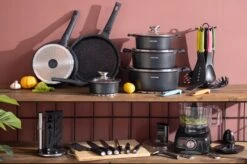 Swiss Pro+ - SWP41D22 - Pannenset 41 Delig - Foodprocessor - Messenblok 8 Delig - Kookgerei Set Met Houder 7 Delig - Starters Pakket - 2022 Serie - Limited Edition -uitzet 20 Swiss Pro+ - SWP41D22 - Pannenset 41 Delig - Foodprocessor - Messenblok 8 Delig - Kookgerei Set Met Houder 7 Delig - Starters Pakket - 2022 Serie - Limited Edition -uitzet -Eersteklas Kookgereiwinkel 1200x799 94