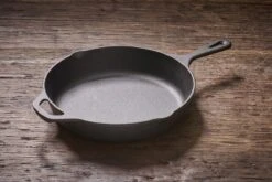 Koock Amsterdam® Skillet Gietijzer - Koekenpan - Geschikt Voor Alle Warmtebronnen Incl. BBQ En Inductie 18 Koock Amsterdam® Skillet Gietijzer - Koekenpan - Geschikt Voor Alle Warmtebronnen Incl. BBQ En Inductie -Eersteklas Kookgereiwinkel 1200x800 103