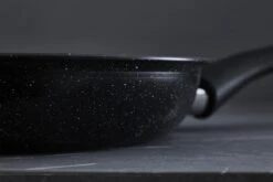 Tefal Intensity Koekenpan - Ø 24 Cm 13 Tefal Intensity Koekenpan - Ø 24 Cm -Eersteklas Kookgereiwinkel 1200x800 71