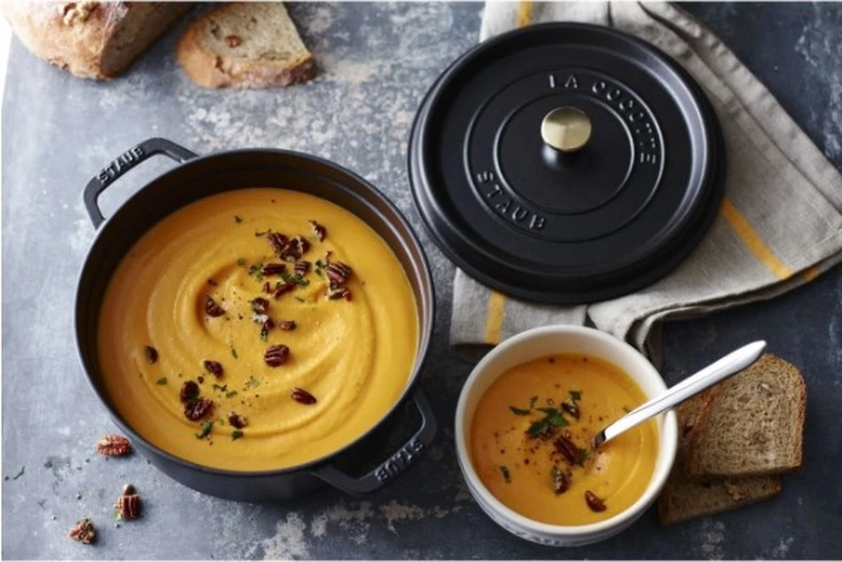 Staub Ronde Braadpan - Ø28 Cm - Zwart 7 Staub Ronde Braadpan - Ø28 Cm - Zwart - Afbeelding 5