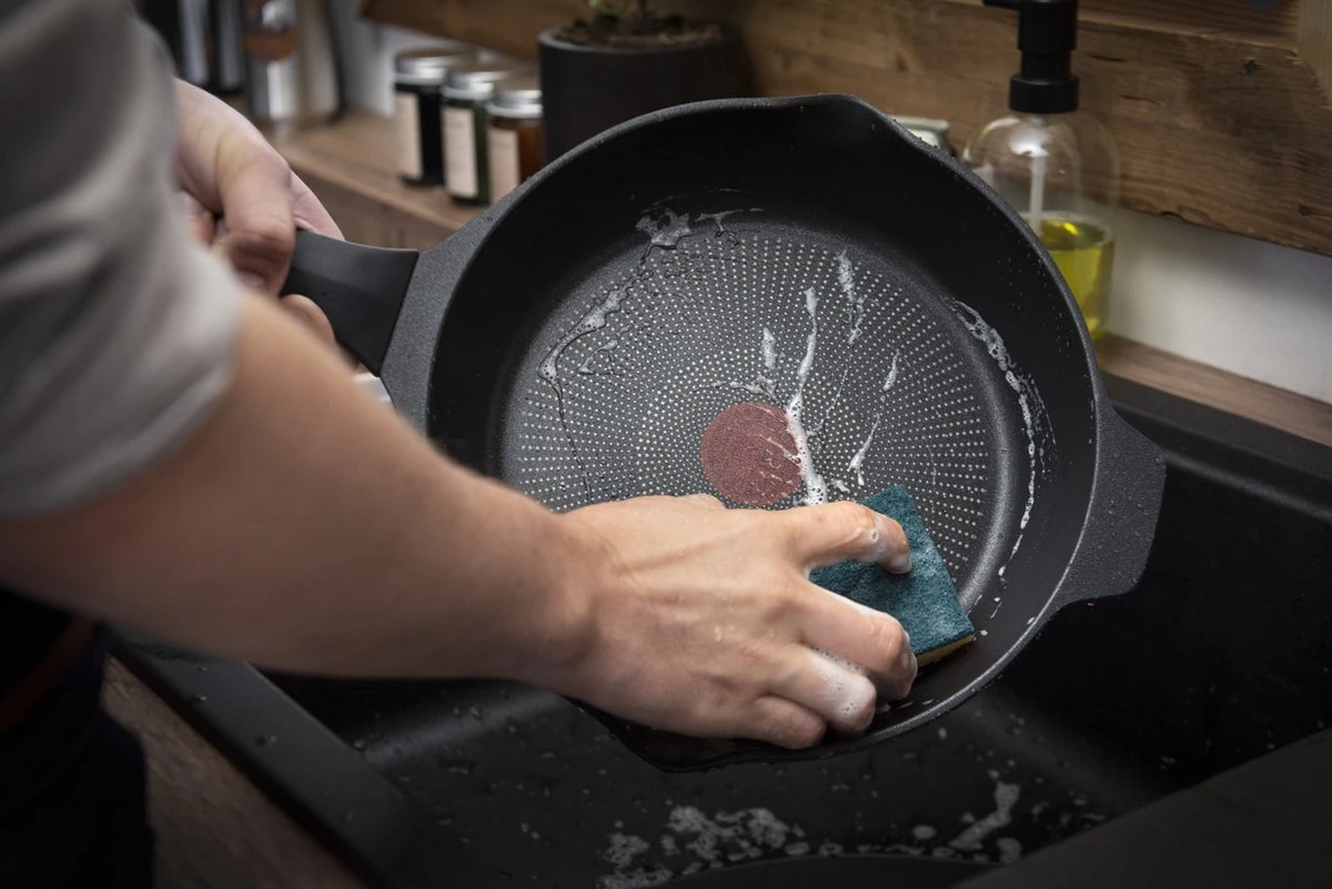 Tefal Robusto - Hapjespan - Ø26 Cm - Met Deksel 5 Tefal Robusto - Hapjespan - Ø26 Cm - Met Deksel - Afbeelding 3