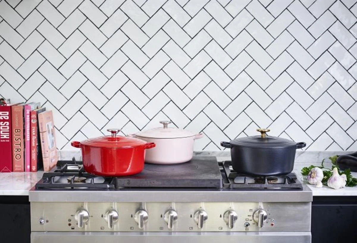 BK Bourgogne Braadpan Ø 20 Cm - Rood - Gietijzer - Inductie 6 BK Bourgogne Braadpan Ø 20 Cm - Rood - Gietijzer - Inductie - Afbeelding 4