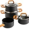 Gero Mark Kookpannenset - 4-delig - Zwart - Houtlook Grepen - Inductie - PFAS-vrij -Eersteklas Kookgereiwinkel 1200x883 1