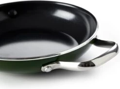 Dagelijkse Kost Door Jeroen Meus - Koekenpan ø24cm - Inductie - Anti-aanbak - PFAS-vrij 12 Dagelijkse Kost Door Jeroen Meus - Koekenpan ø24cm - Inductie - Anti-aanbak - PFAS-vrij -Eersteklas Kookgereiwinkel 1200x895 3