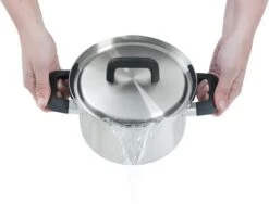 BK Flow Cool Pannenset - 4-delig – RVS Deksels - Veilig Afgietsysteem - Geschikt Voor Alle Warmtebronnen 28 BK Flow Cool Pannenset - 4-delig – RVS Deksels - Veilig Afgietsysteem - Geschikt Voor Alle Warmtebronnen -Eersteklas Kookgereiwinkel 1200x912