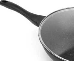 Swiss Pro+ - Marmeren Wokpan - Ø 32 Cm - Geschikt Voor Alle Warmtebronnen 10 Swiss Pro+ - Marmeren Wokpan - Ø 32 Cm - Geschikt Voor Alle Warmtebronnen -Eersteklas Kookgereiwinkel 1200x997