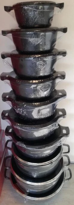 Royalty Line - Marble Soep/braadpan - Met Glazen Deksel Zwart - 24 CM. RL-BS24ML 30 Royalty Line - Marble Soep/braadpan - Met Glazen Deksel Zwart - 24 CM. RL-BS24ML -Eersteklas Kookgereiwinkel 438x1200 1