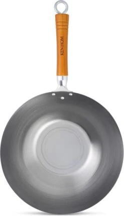 Ken Hom Classic Wok - Ø 32cm In Koolstofstaal En Houten Greep -Eersteklas Kookgereiwinkel 690x1200 1